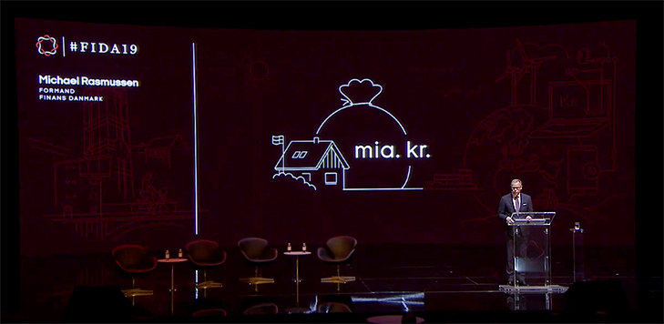 Michael Rasmussen, formand for Finans Danmark, holder tale ved årsmødet.