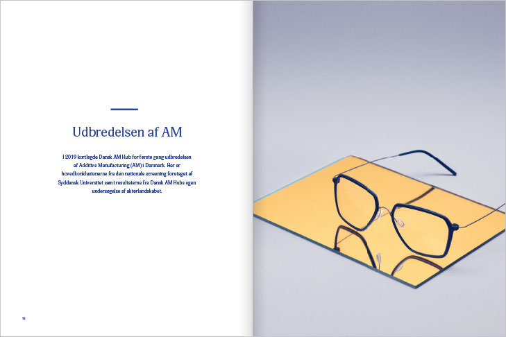 Danish AM Hub, Additive Manufacturing Magazine, Layout of spread with a big photo of a pair of glasses